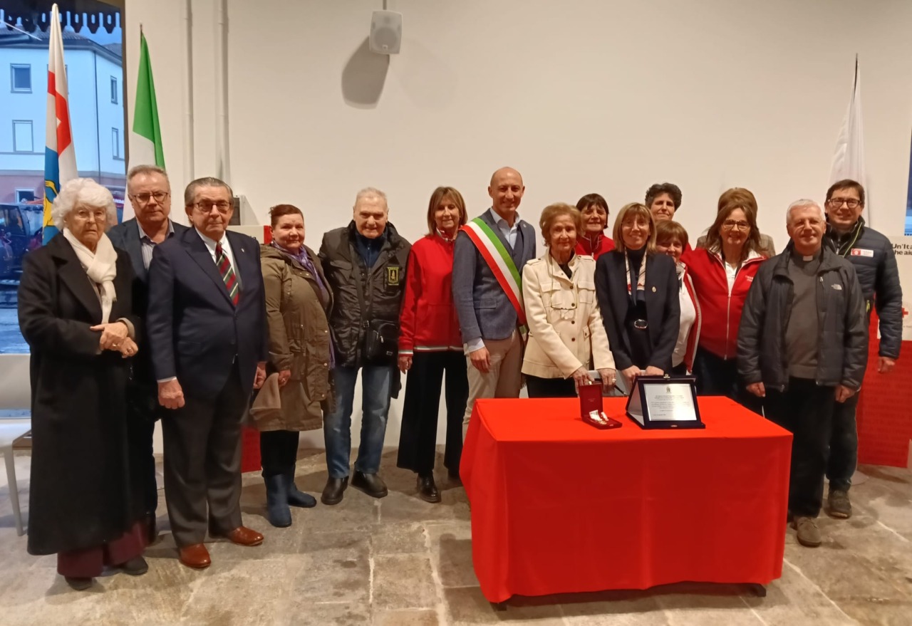 Grande festa per la ex presidente della Croce Rossa