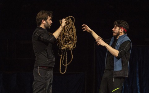 Lecco, riprende la stagione di Teatro Invito con “(S)legati”