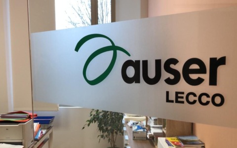 Con Auser Lecco, un nuovo servizio di supporto per caregiver, anziani e persone fragili.