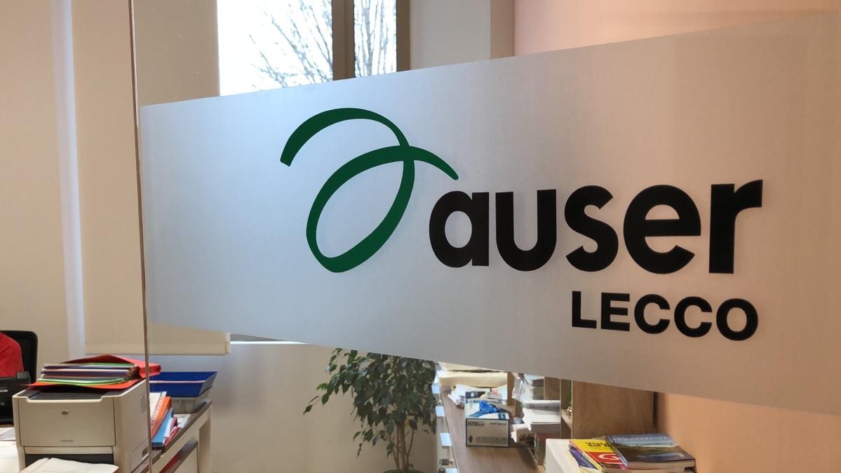 Con Auser Lecco, un nuovo servizio di supporto per caregiver, anziani e persone fragili.