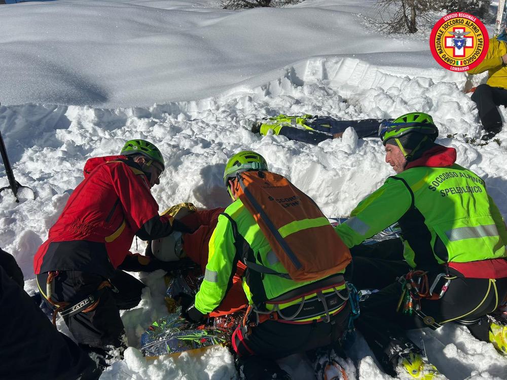 Soccorso in valanga: esercitazione del Soccorso Alpino all’Alpe Paglio