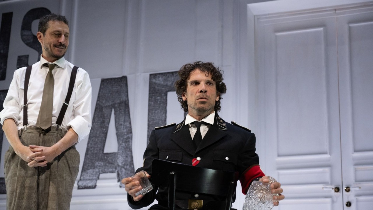 Luca Bizzarri protagonista a Lecco ne “Il Medico dei Maiali”