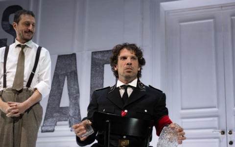 Luca Bizzarri protagonista a Lecco ne “Il Medico dei Maiali”