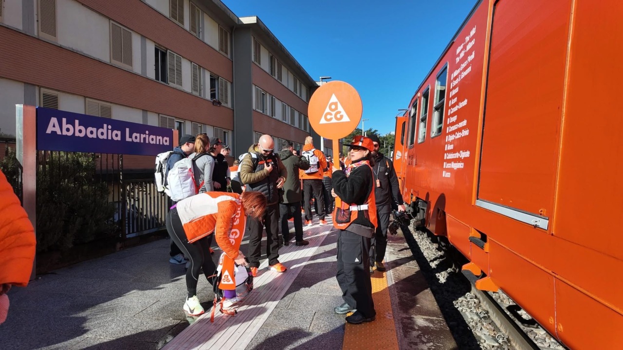 Un treno speciale ha fatto tappa ad Abbadia: decine di atleti per un evento promozionale ai Resinelli