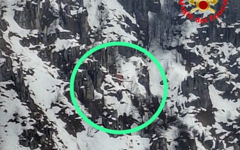 In difficoltà nella neve sul Resegone: soccorsi due escursionisti. A Civate intervento in falesia