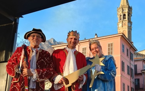 La settimana del Carnevalone si conclude con la grande sfilata per le vie della città