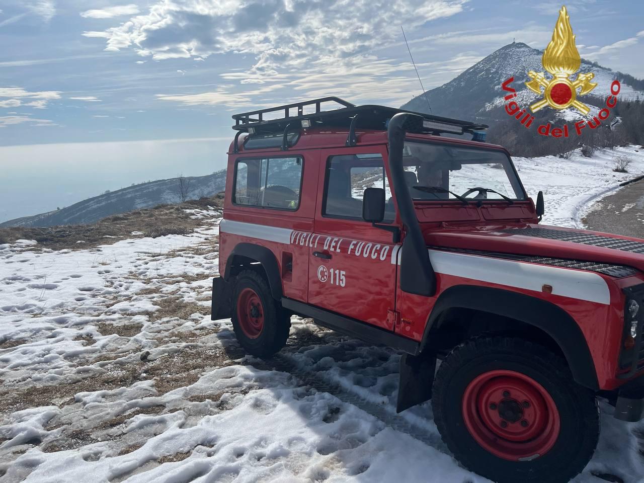 Civate, 42enne si infortuna sul sentiero del Corno Rat: intervento dei Vigili del fuoco