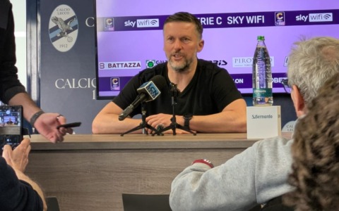 Calcio Lecco, Mister Valente: “Andiamo a Brescia per prenderci ciò che meritiamo”