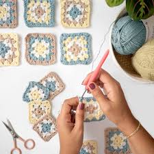 Alla Scuola dell’Infanzia Kramer quattro serate creative dedicate all’uncinetto