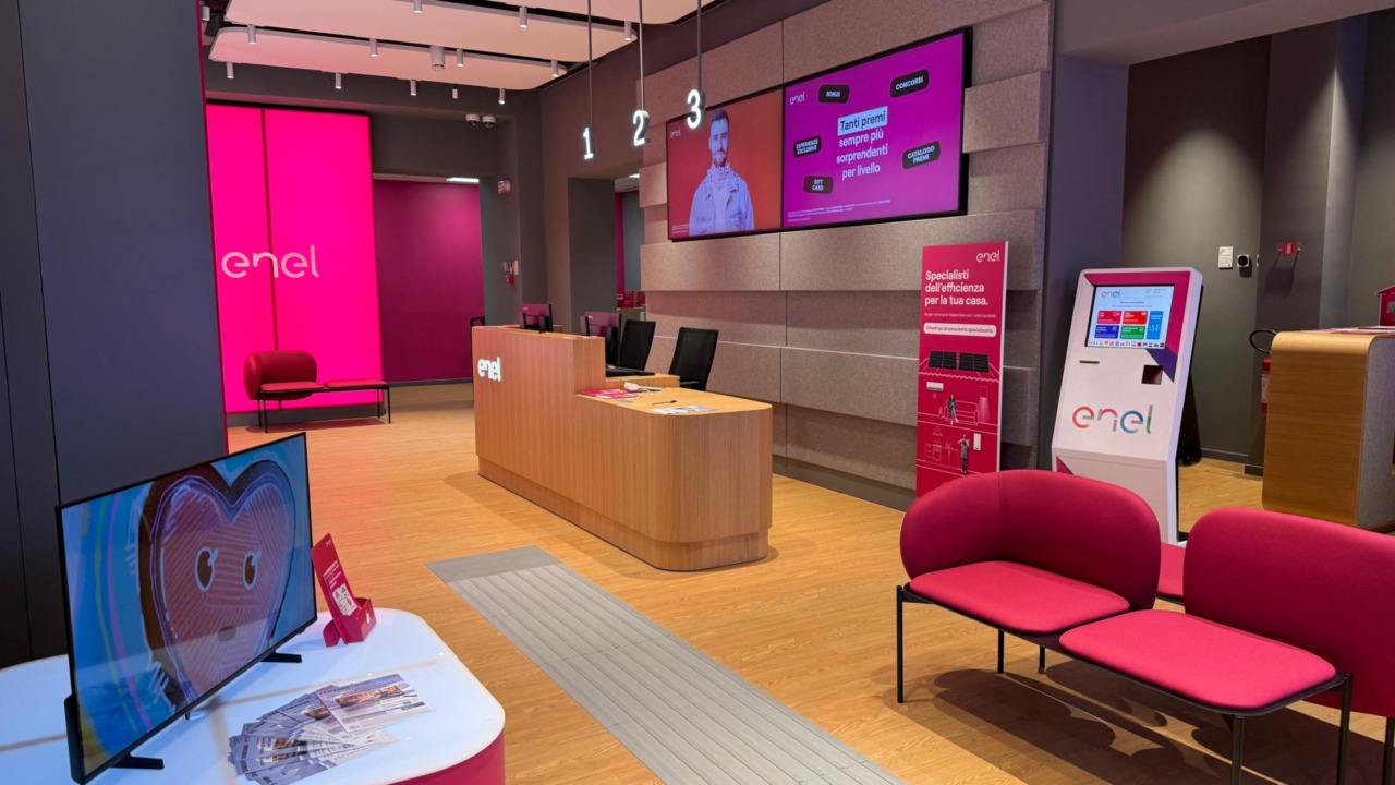 Enel e i Carabinieri spiegano come prevenire le truffe sui contratti Luce e Gas