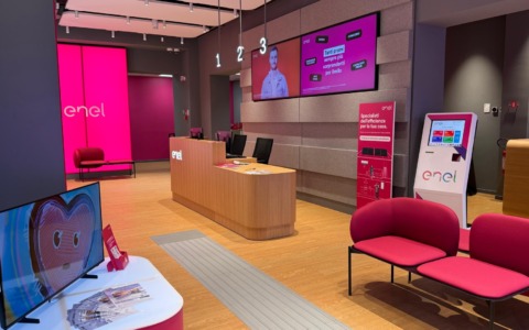 Enel e i Carabinieri spiegano come prevenire le truffe sui contratti Luce e Gas