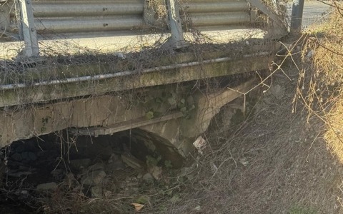 Calolzio, ponticello di Sala: per Fragomeli e Rosati è “troppo ammalorato. Si intervenga prima di chiudere quello di Brivio”