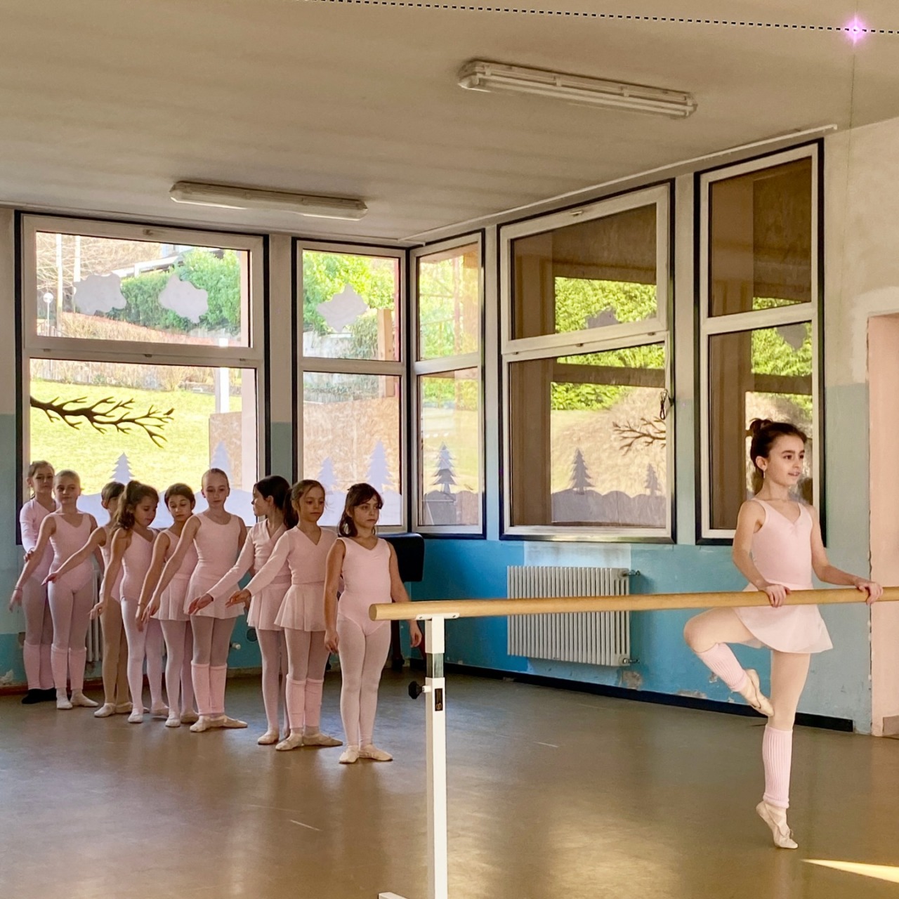 A Corte Franca trionfa la danza di Introbio