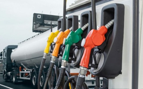 Caro carburanti, Confartigianato Lecco: “Il taglio delle accise una boccata d’ossigeno per imprese e famiglie”