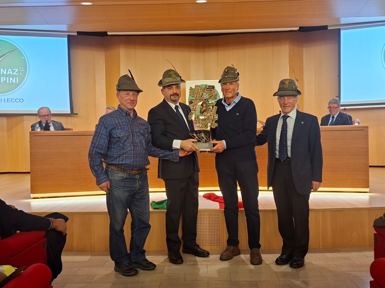 Associazione Nazionale Alpini Sezione di Lecco, Emiliano Invernizzi confermato presidente