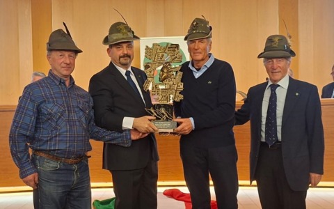 Associazione Nazionale Alpini Sezione di Lecco, Emiliano Invernizzi confermato presidente