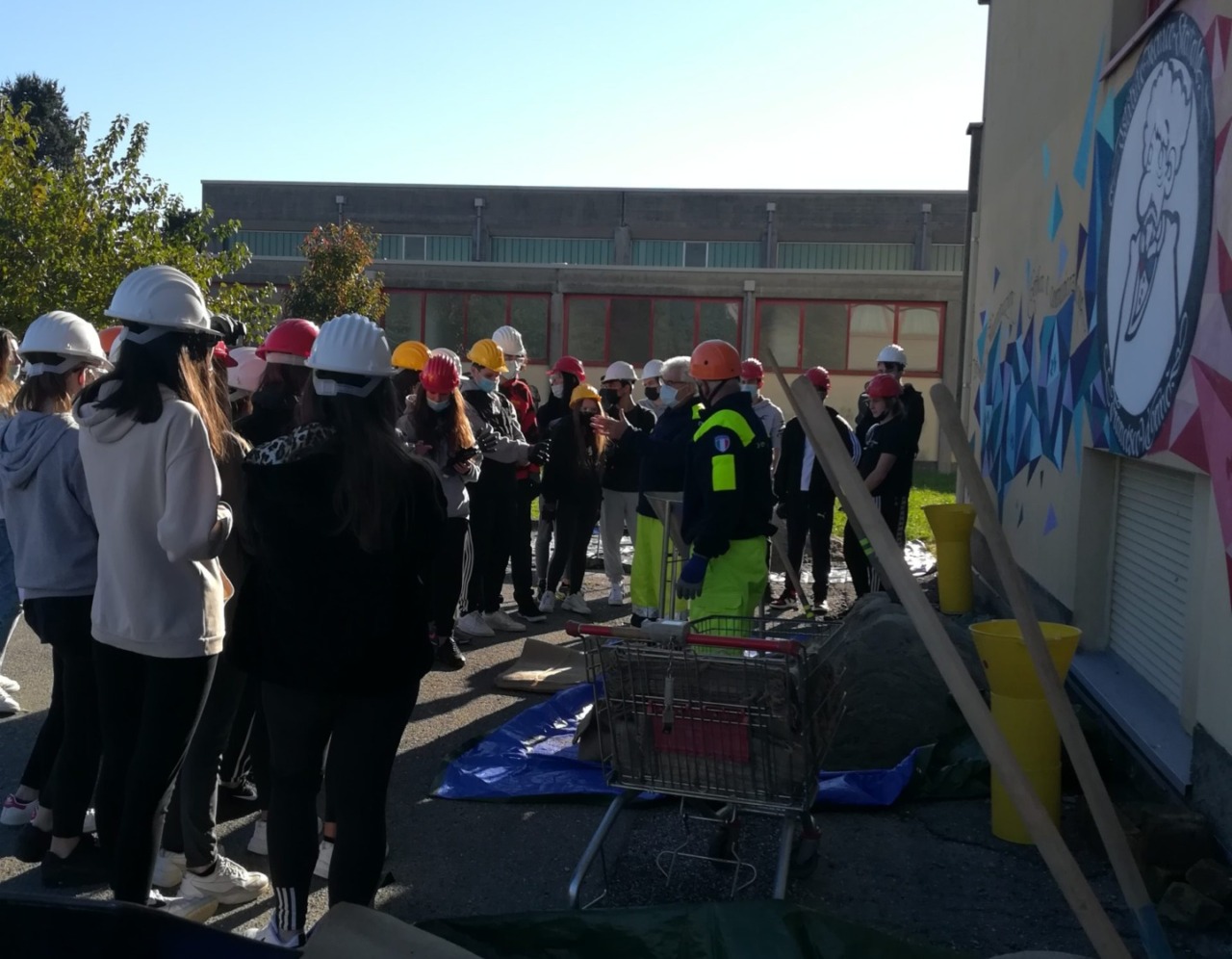 Studenti e personale scolastico della provincia di Lecco al corso di Protezione Civile