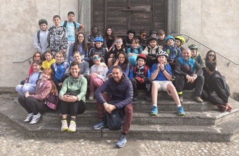 “Bici a scuola”: gli alunni della secondaria di Civate in sella tra sport, educazione civica e territorio