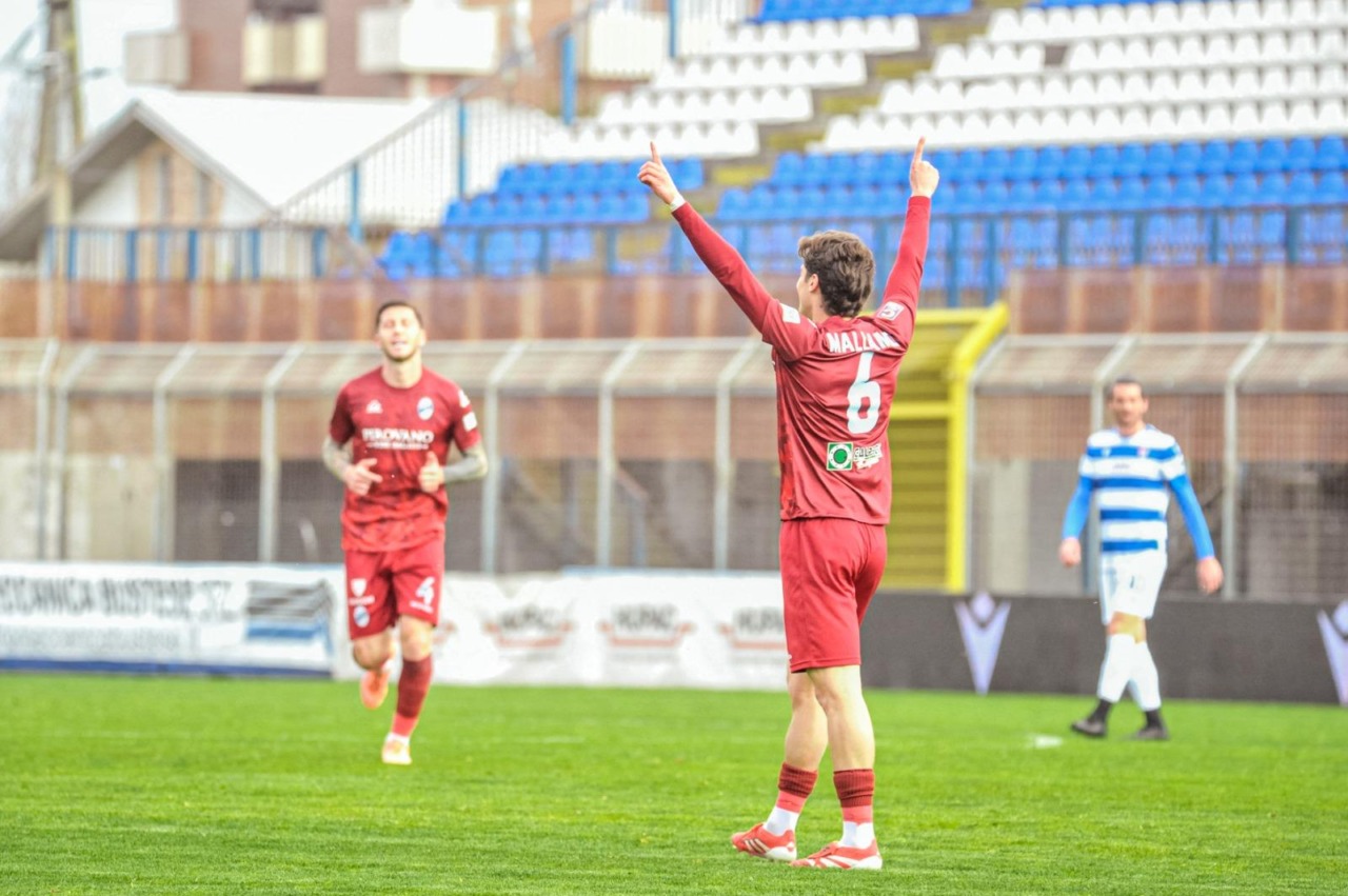 Il Lecco rompe il “tabù Speroni”: travolta la Pro Patria