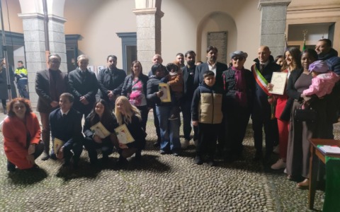 Lecco, tredici nuovi cittadini italiani:  Festa della Mondialità, simboli, diritti e integrazione