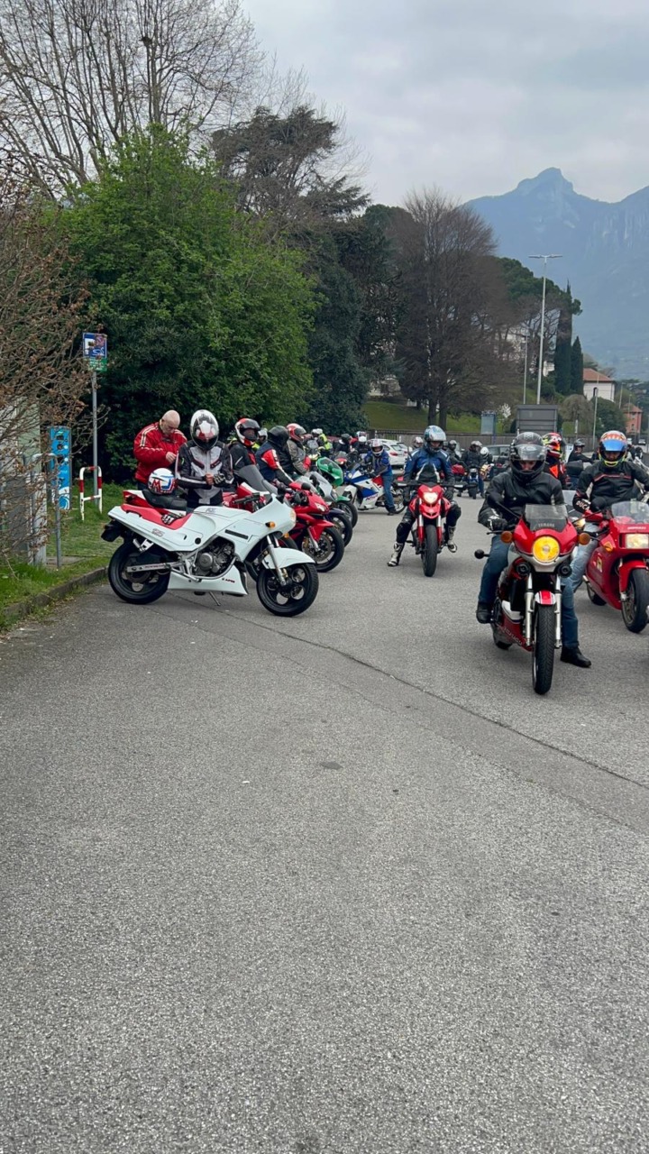 Giro del Lario da Lecco a Como con il motoclub “I Nostalgici”