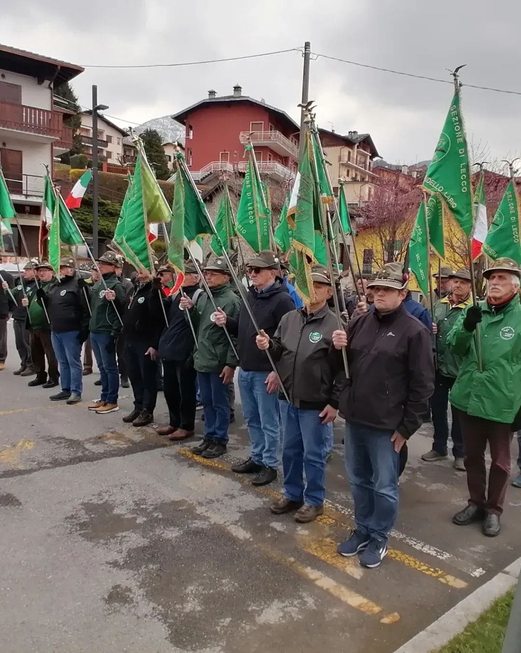 Grande festa per i 95 anni del gruppo alpini Cassina