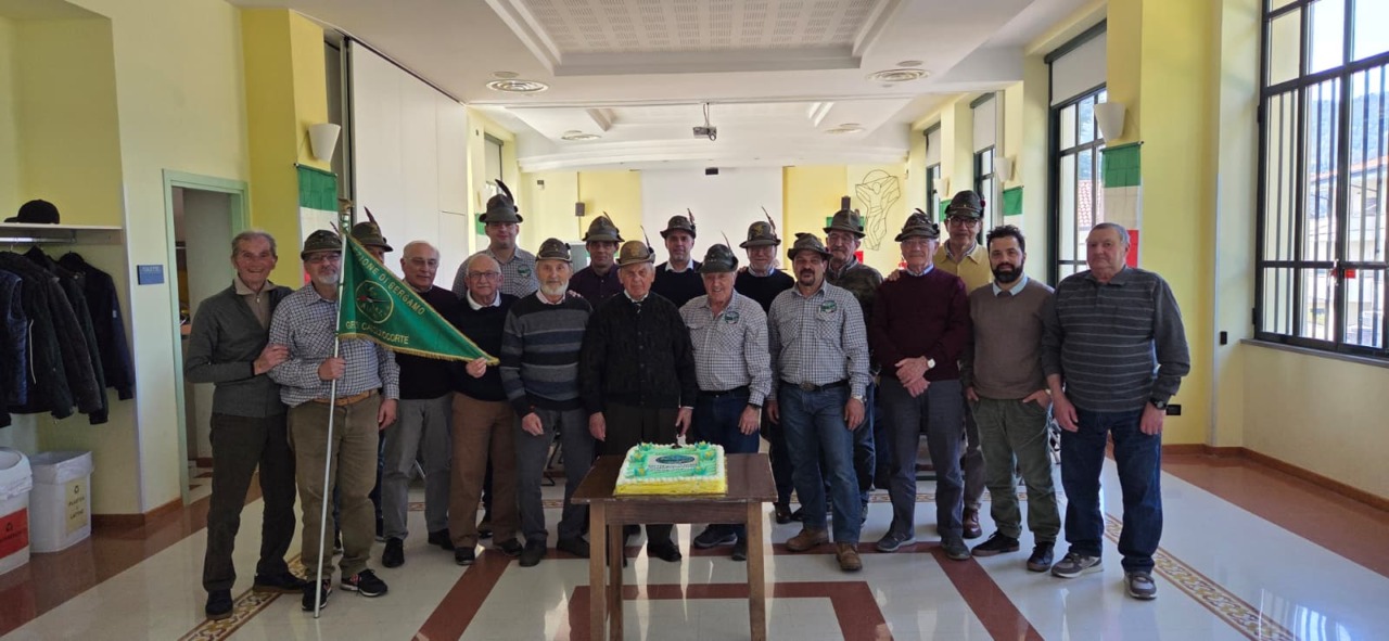 Calolziocorte: un successo il pranzo sociale del Gruppo Alpini “Pippo Milesi”. Raccolti fondi per la Lilt
