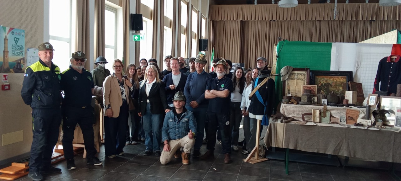 Memoria che vive: il coraggio degli Alpini raccontato a Colico