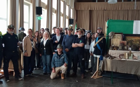 Memoria che vive: il coraggio degli Alpini raccontato a Colico