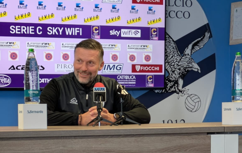 Calcio Lecco, ultima di campionato.  Valente: “Mai giocare per il pareggio, è la cosa più pericolosa”