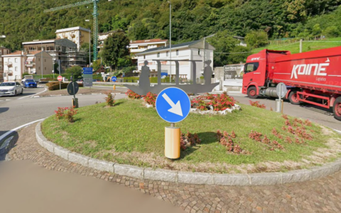 Contromano dalla rotonda del Terzo Ponte a Pescate alla rotatoria per Galbiate: attimi di paura