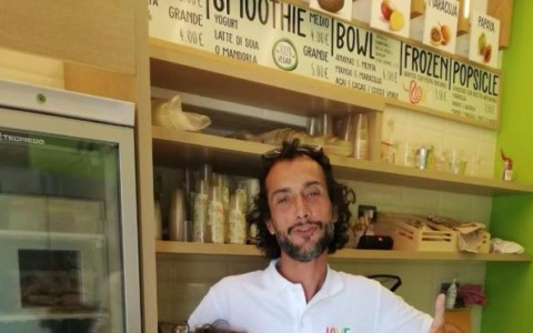 Lecco: riapre il “Love Juice Bar”,  un gesto d’amore in memoria di Marco Pirovano