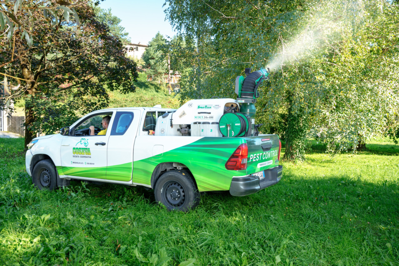 Disinfestazione zanzare a Lecco: l’importanza di un intervento professionale per parchi e condomìni