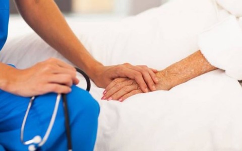 La Cellula Coscioni Lecco scende in piazza per i diritti sul fine vita