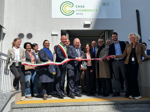 Inaugurata la Casa di Comunità di Lecco, “Cambierà il modo dei lecchesi di accedere alle cure”