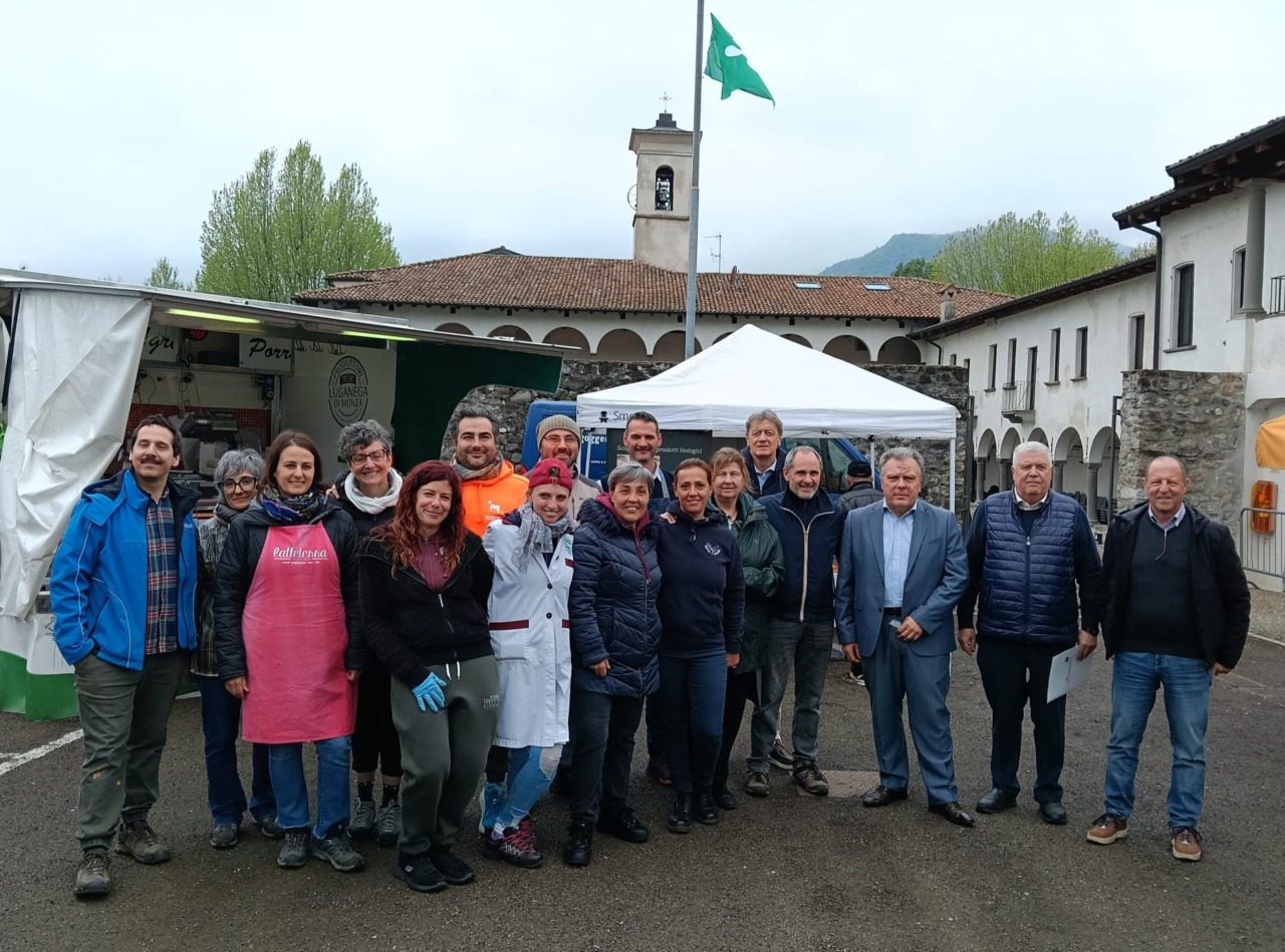 Mercato agricolo al Lavello: a Calolzio la filiera corta cresce con i produttori locali