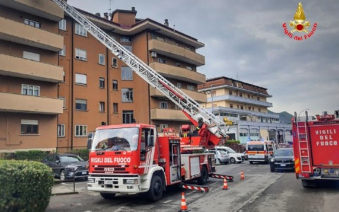 Malgrate, soccorso persona in via San Leonardo: intervento dei Vigili del Fuoco