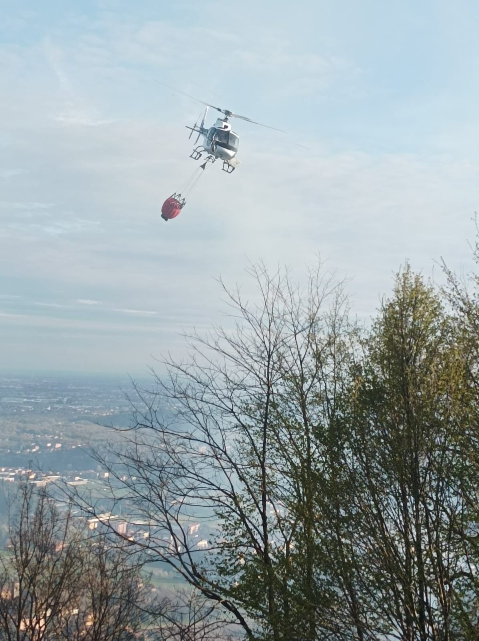 Allerta incendi boschivi: divieti assoluti e controlli rafforzati sul territorio