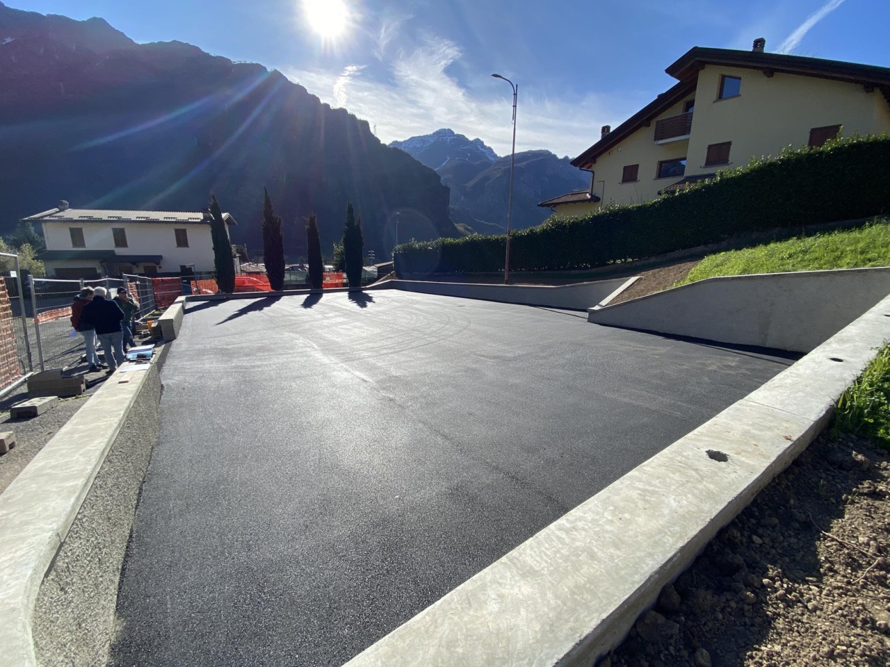 Ampliamento dei parcheggi di via Einaudi: lavori quasi conclusi