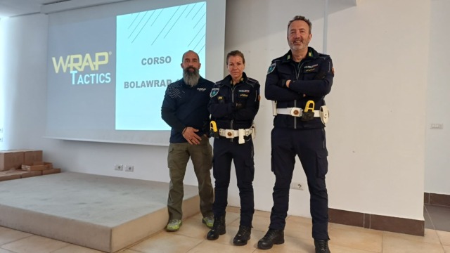 Varenna rivoluziona la sicurezza: arriva il BolaWrap, lo strumento che immobilizza senza ferire