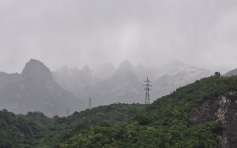 Temporali e grandinate a Lecco: allerta meteo gialla