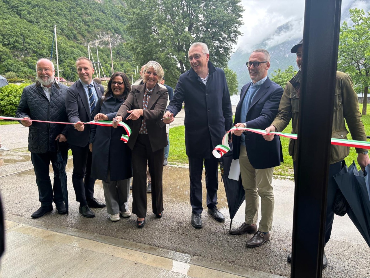 Valmadrera: inaugurata la guardiania a Parè e presentato il biglietto integrato NaviBus