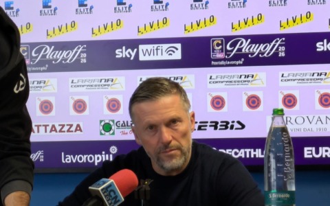 Lecco-Catania, la conferenza di mister Valente: “Mi aspetto la carica dei tifosi”