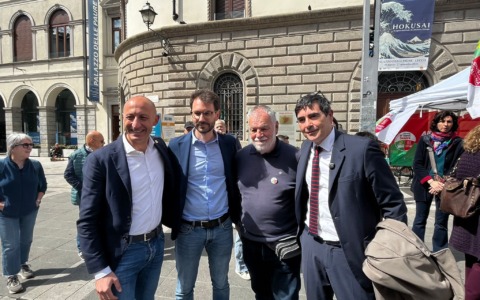 “La città per le persone”: Nicola Fratoianni in campo per Gattinoni