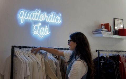 ReWear a Civate: la moda circolare diventa impresa tra upcycling e nuove startup giovanili