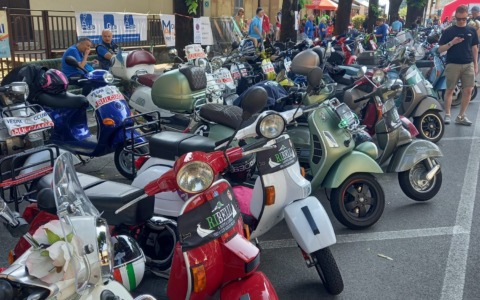 Vespa Club Lecco, oltre 400 partecipanti al Primo Raduno Nazionale a Galbiate