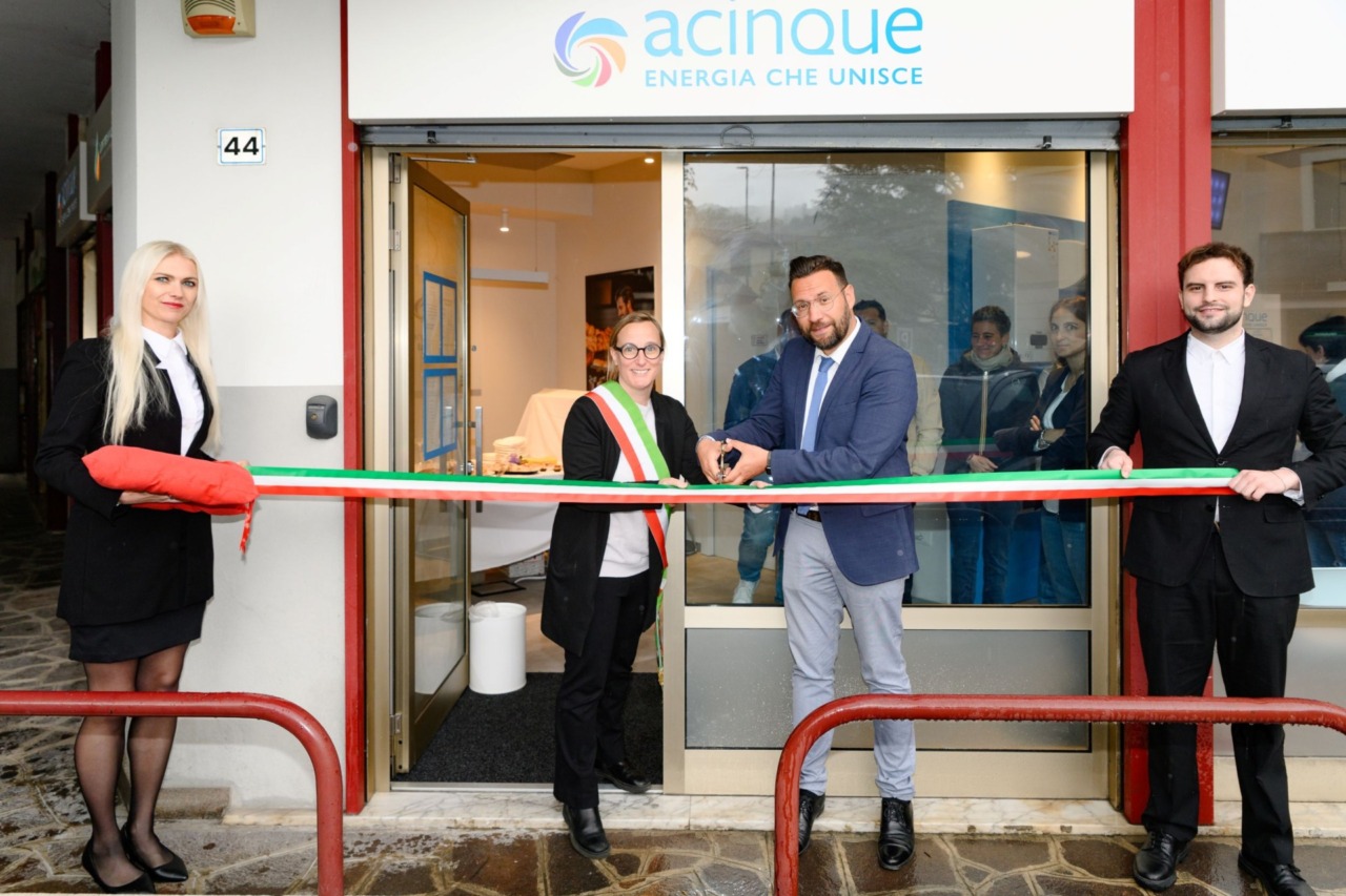 Acinque: riaperto lo sportello di Oggiono