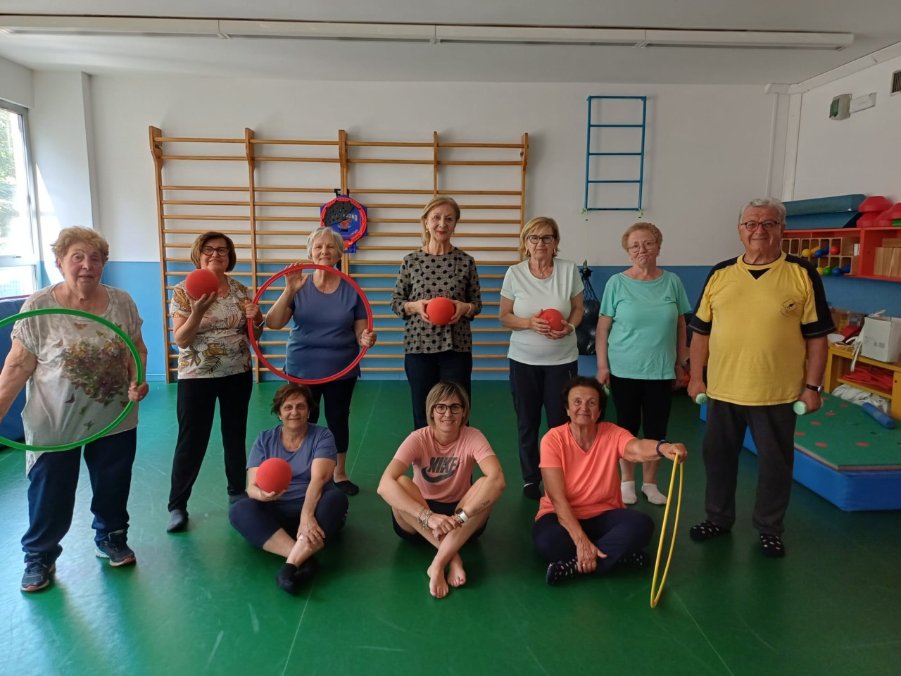 Valmadrera, “Anziani in forma”: si è concluso il corso di ginnastica dolce