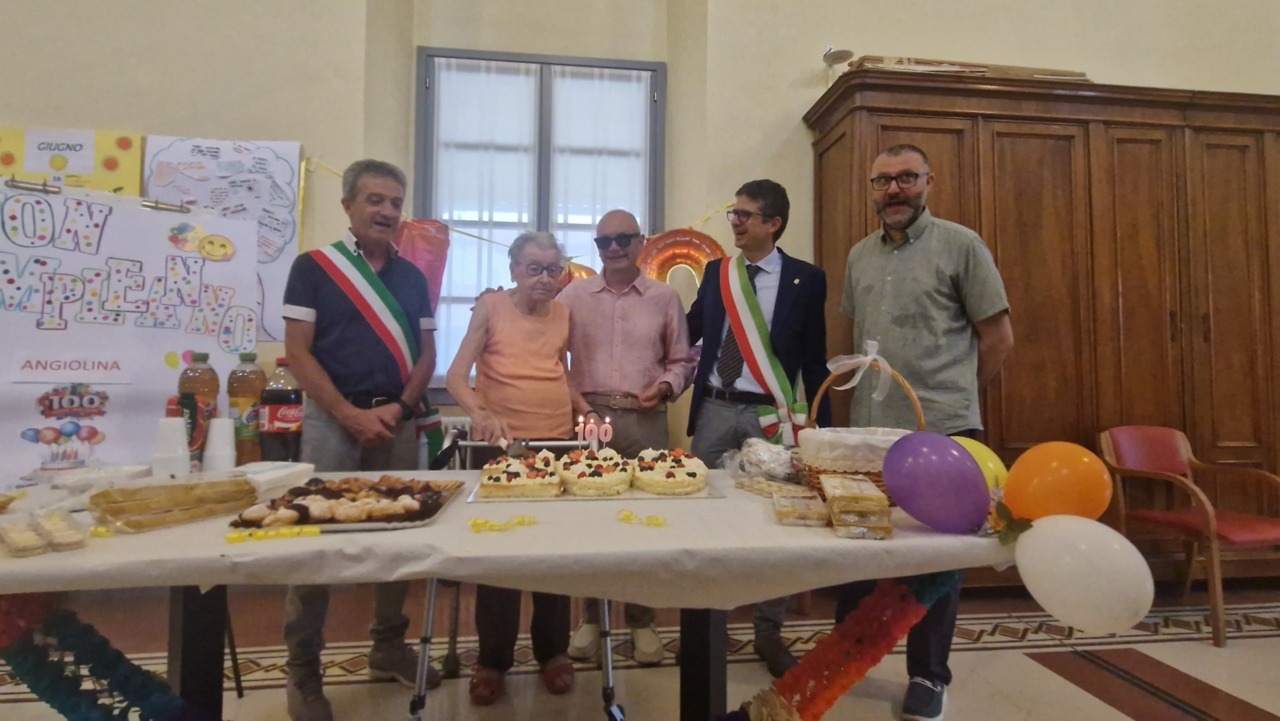Civate: grande festa alla Casa del Cieco per la staffetta partigiana Angiolina Villani