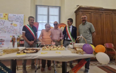 Civate: grande festa alla Casa del Cieco per la staffetta partigiana Angiolina Villani